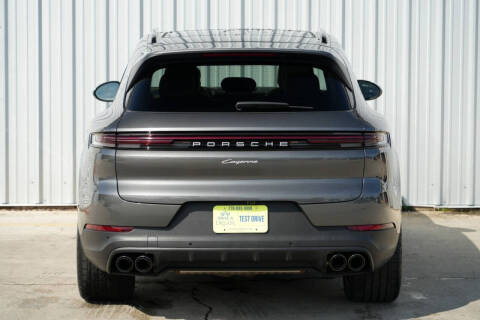 2024 Porsche Cayenne
