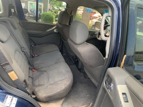 2009 Nissan Pathfinder LE