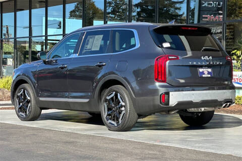 2023 Kia Telluride S