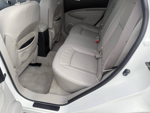 2011 Nissan Rogue SV