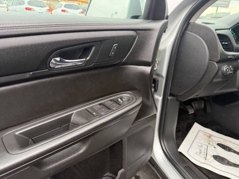 2017 Chevrolet Traverse LT