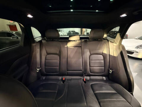 2019 Jaguar F-PACE 30t Prestige