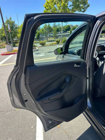 2013 Ford C-MAX Hybrid SE