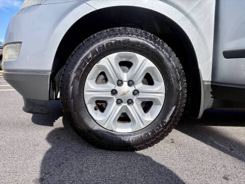 2011 Chevrolet Traverse LS