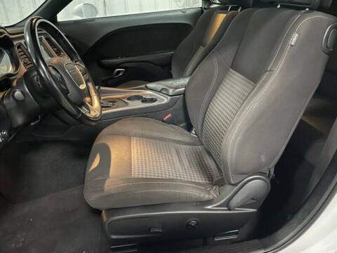 2020 Dodge Challenger SXT