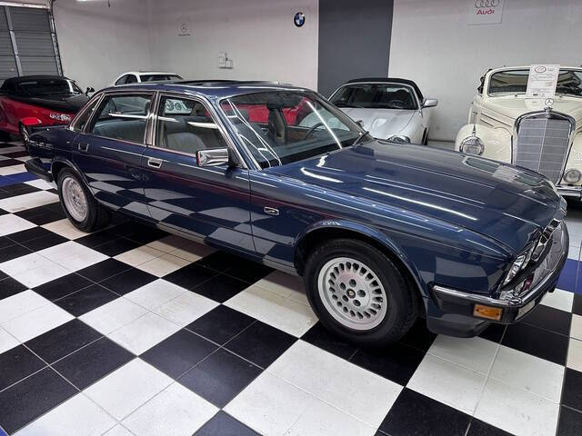 1988 Jaguar XJ6's photo