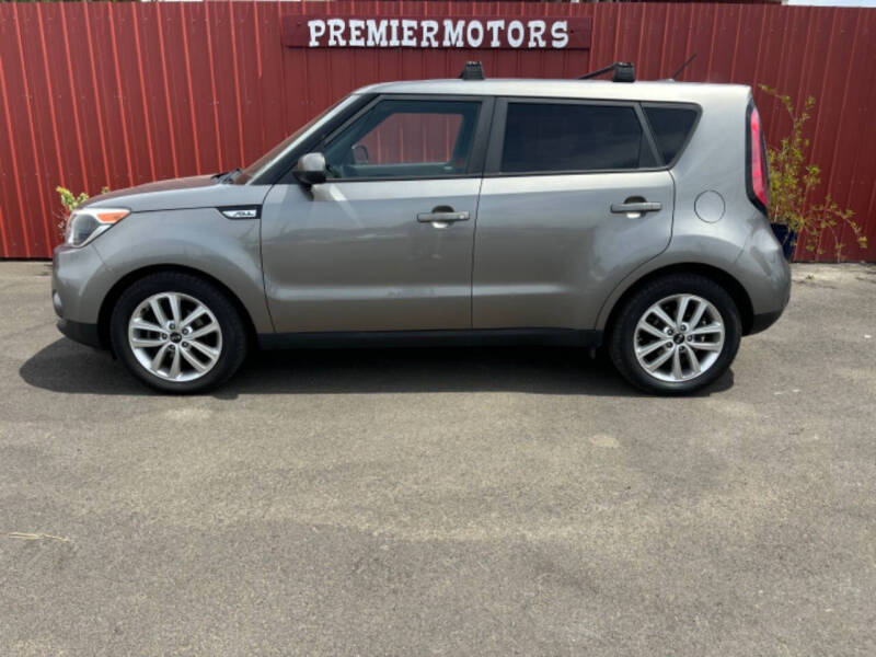 2017 Kia Soul +