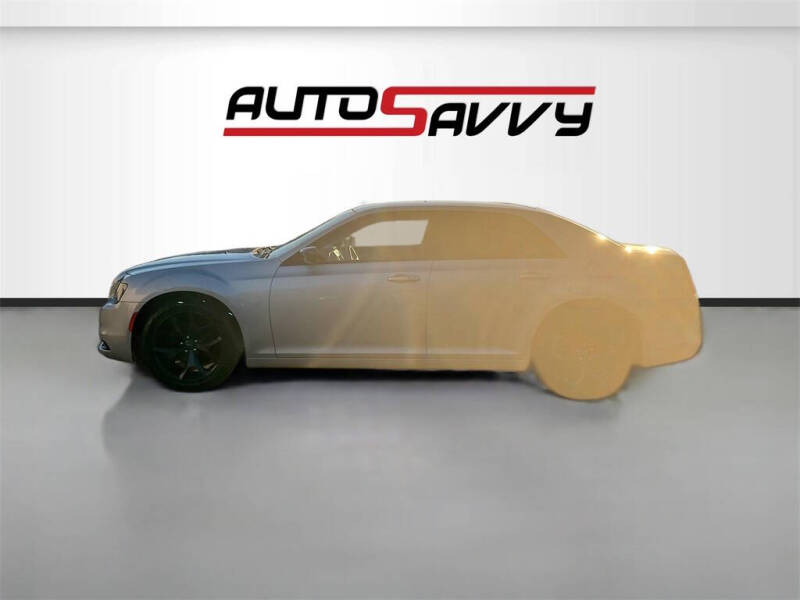 2021 Chrysler 300 Touring