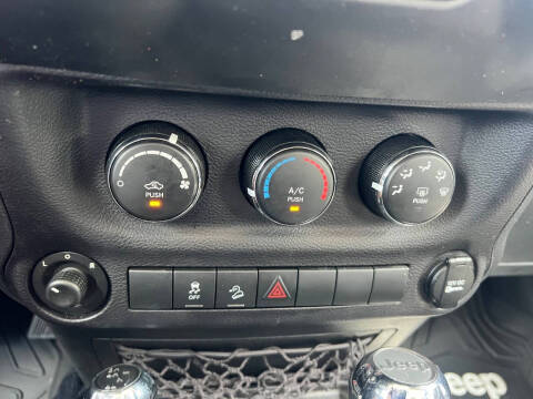 2016 Jeep Wrangler Unlimited Willys Wheeler