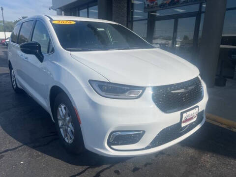 2026 Chrysler Pacifica Select