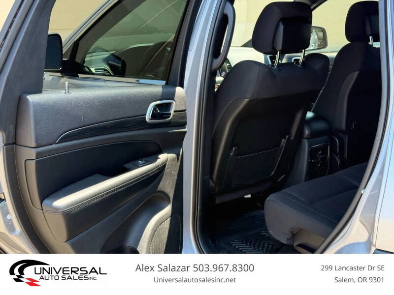 2020 Jeep Grand Cherokee Laredo