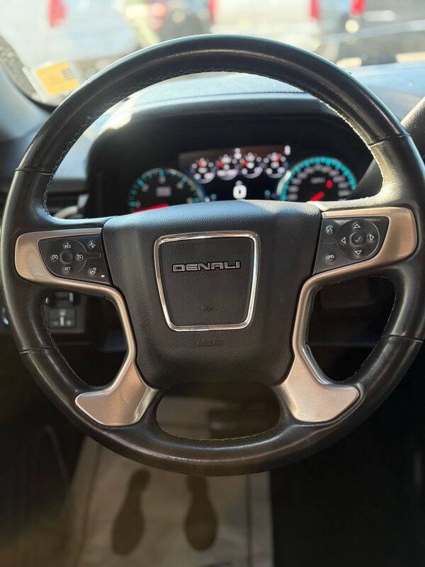 2017 GMC Yukon Denali