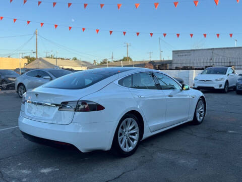 2016 Tesla Model S 75D
