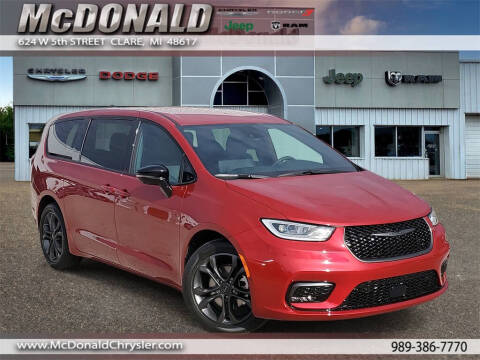 2026 Chrysler Pacifica Select