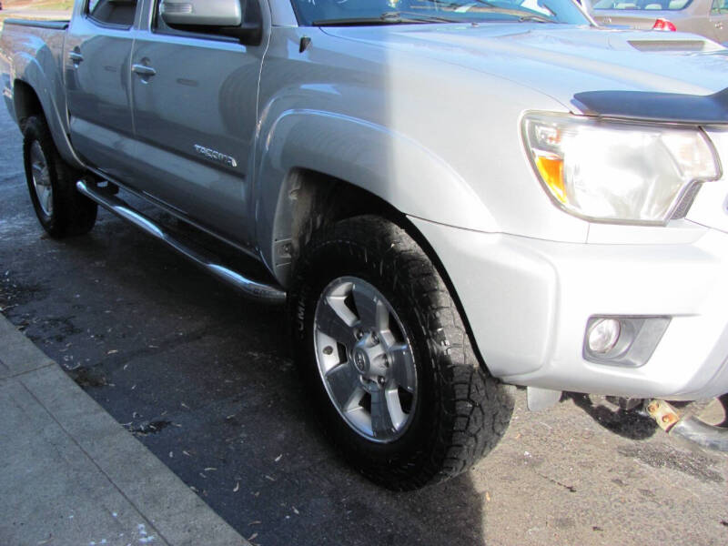 2012 Toyota Tacoma Base photo 11