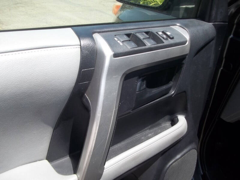 2013 Toyota 4Runner SR5