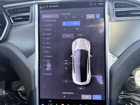 2015 Tesla Model S 70D