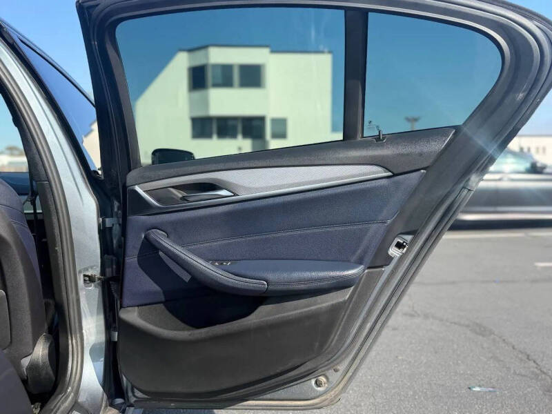 2019 BMW 5 Series 540i