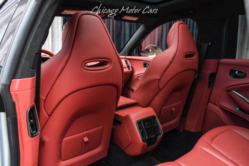 2022 Aston Martin DBX