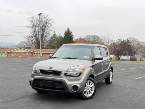 2012 Kia Soul +
