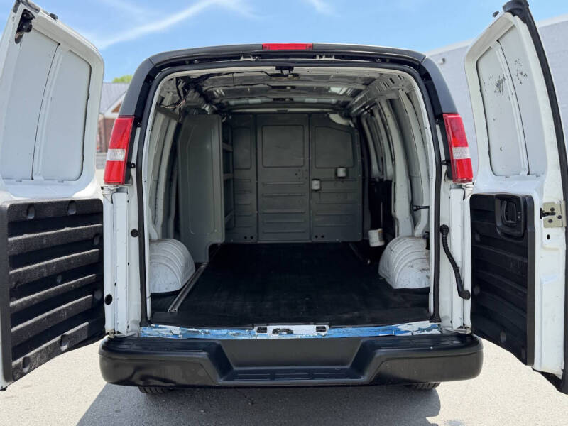 2020 Chevrolet Express 2500