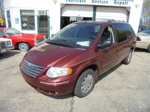 2007 Chrysler Town and Country for sale at State Auto Sales Inc in Burlington WI