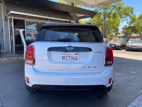 2020 MINI Countryman Cooper