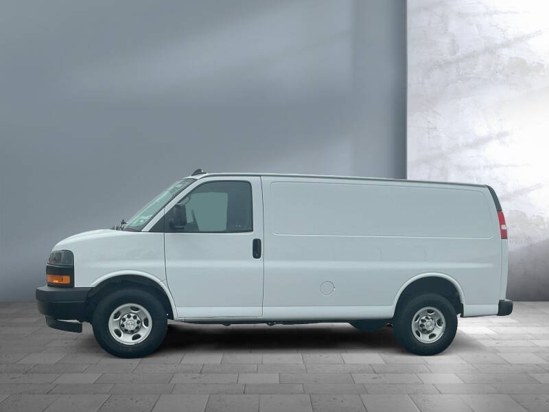2023 Chevrolet Express 2500