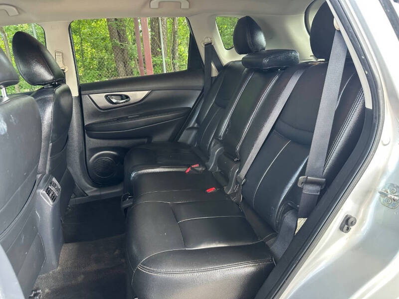 2016 Nissan Rogue SV