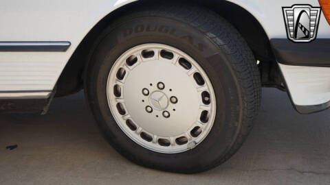 1989 Mercedes-Benz 560-Class 560 SL