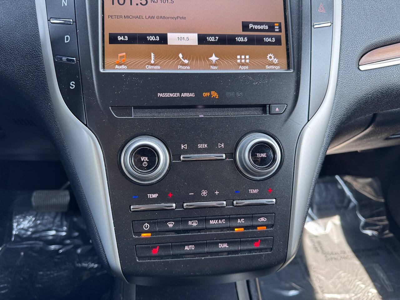 2017 Lincoln MKC 9