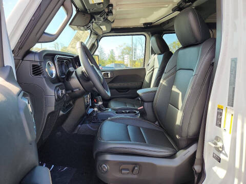 2025 Jeep Gladiator High Tide