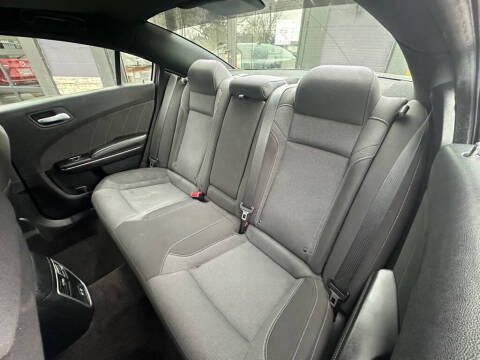 2017 Dodge Charger SXT