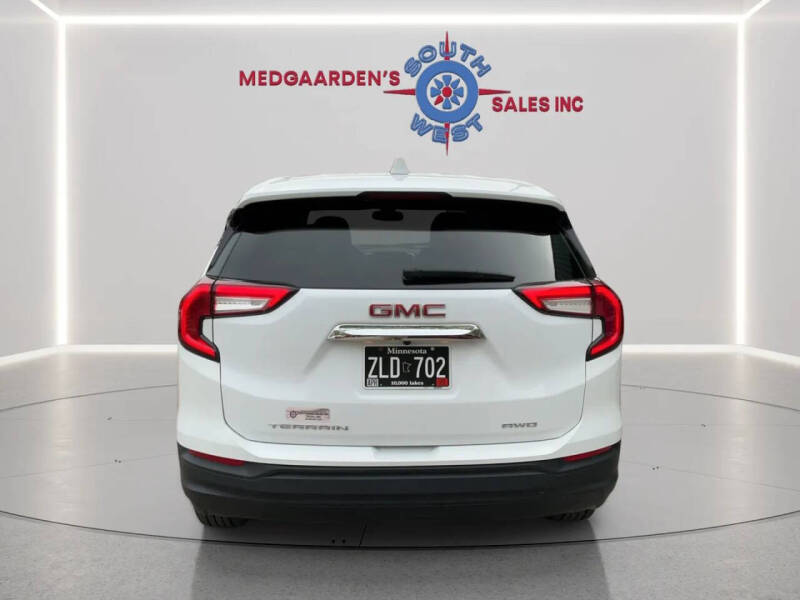 2024 GMC Terrain SLE