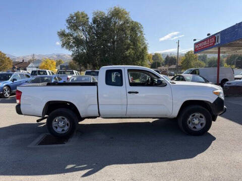2017 Toyota Tacoma SR