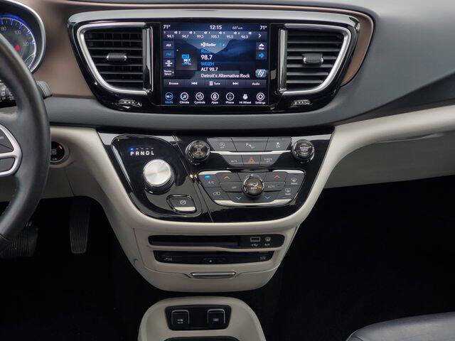 2018 Chrysler Pacifica Touring L Plus