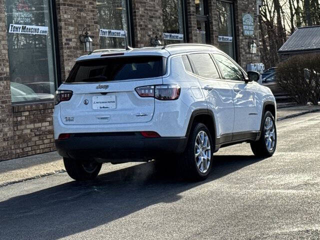 2022 Jeep Compass Latitude Lux