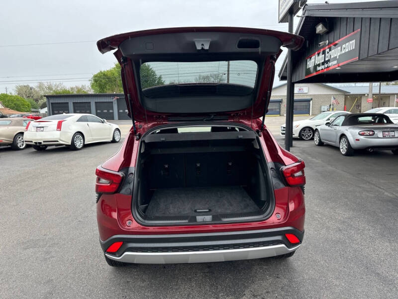 2025 Chevrolet Trax LT