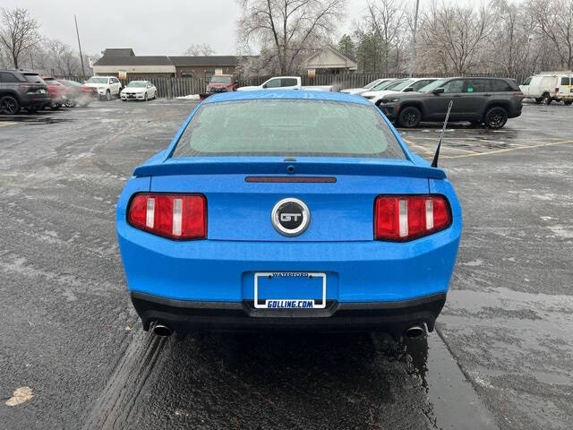 2011 Ford Mustang GT Premium