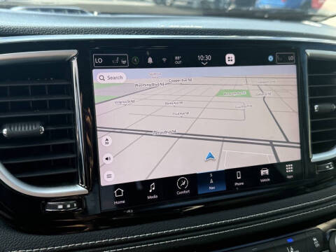 2023 Chrysler Pacifica Plug-In Hybrid Limited