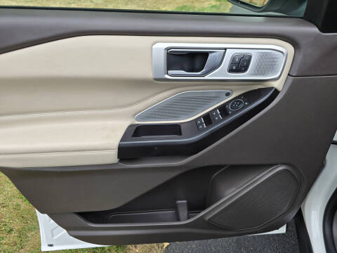 2020 Ford Explorer Platinum