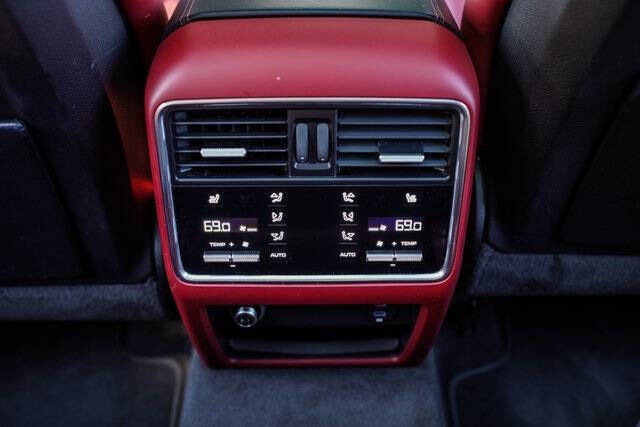 2023 Porsche Cayenne Coupe Platinum Edition