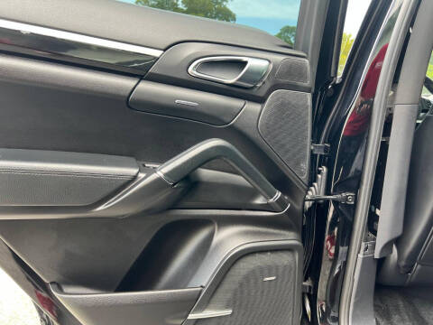 2012 Porsche Cayenne S