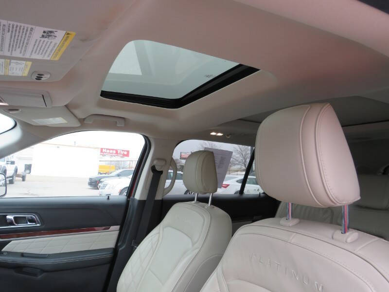 2019 Ford Explorer Platinum