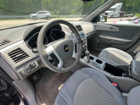 2011 Chevrolet Traverse LS