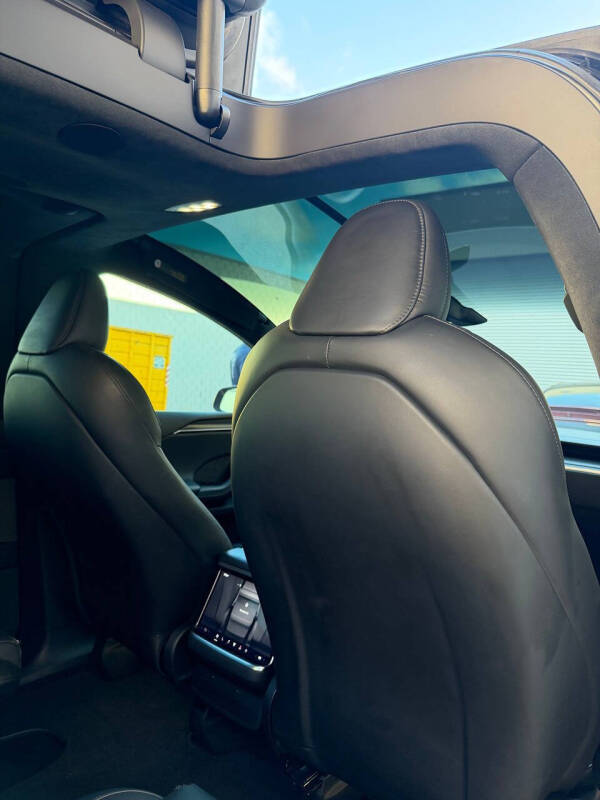 2024 Tesla Model X Plaid