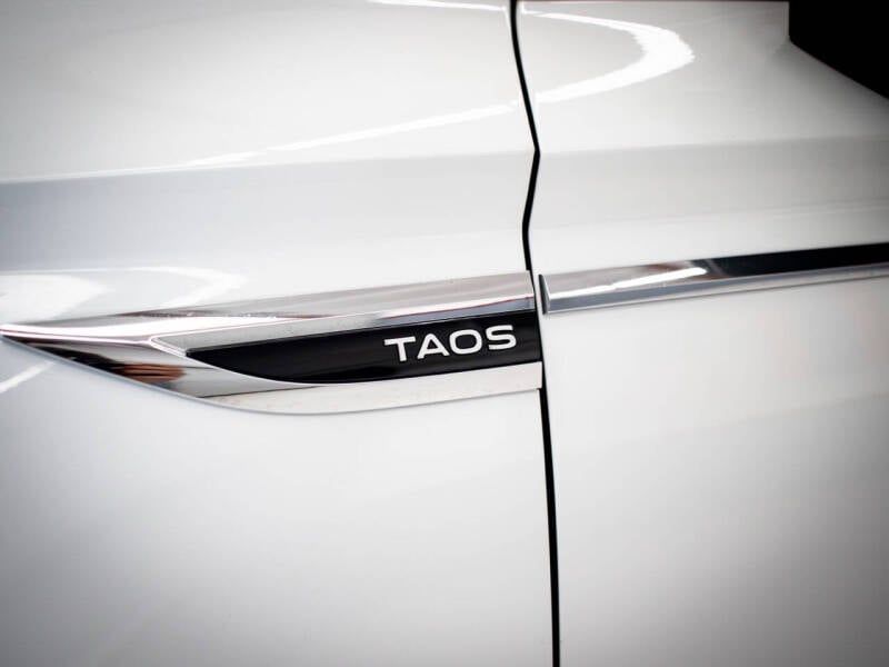 2022 Volkswagen Taos S photo 11