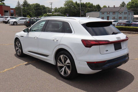 2024 Audi Q8 e-tron quattro Premium Plus