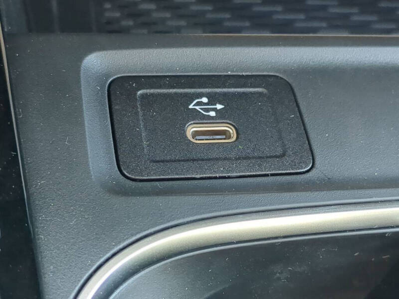 2025 Mercedes-Benz GLB GLB 250