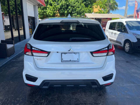 2020 Mitsubishi Outlander Sport ES